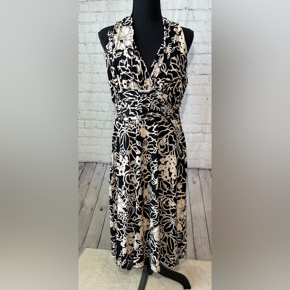 Jones Wear Dress size 12 black & tan halter style with racerback